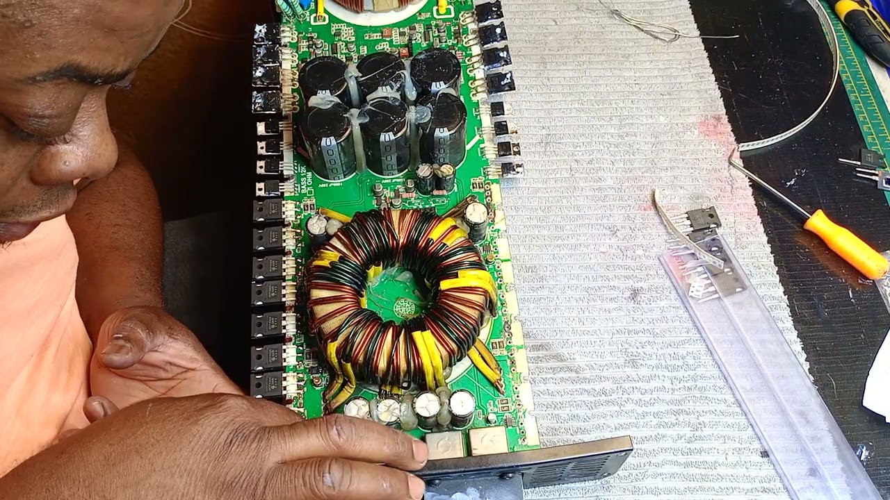 Видеоинструкция по установке MOSFET-транзисторов TARAMPS BASS 12K PT 3 🔬🤞🏽🧑🏽‍🔧