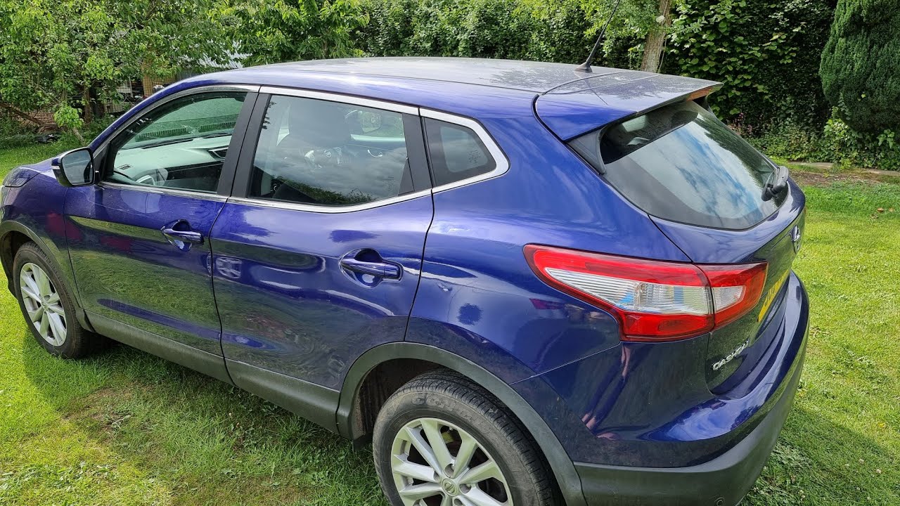 Retro Fitting  Android Auto / Carplay  and reverse camera to  Nissan Qashqai J11. Part 1