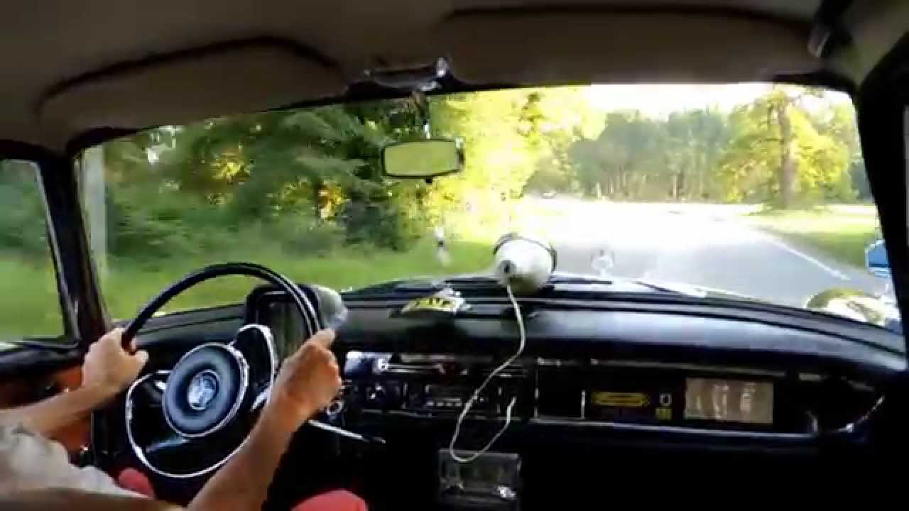 Mercedes Heckflosse 190Dc von 1965: Innenmitfahrt