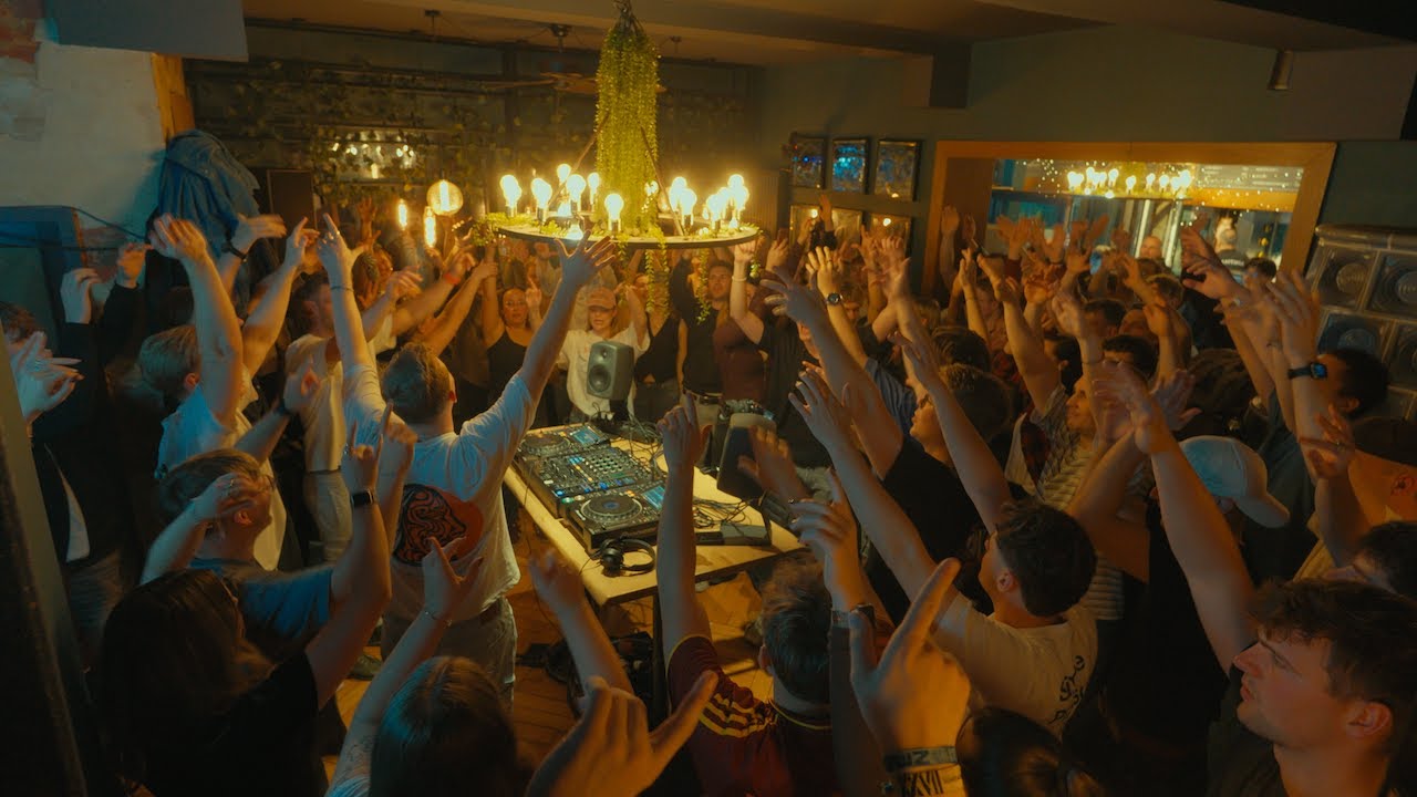 BOUNCE TRANCE Cantina Spezial 2.0 w/ LEVT
