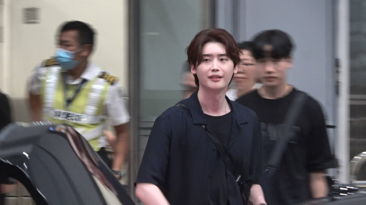李鍾碩Lee Jong Suk(이종석) Hong Kong Airport Arrival 20230630 (Incheon→Hong Kong)