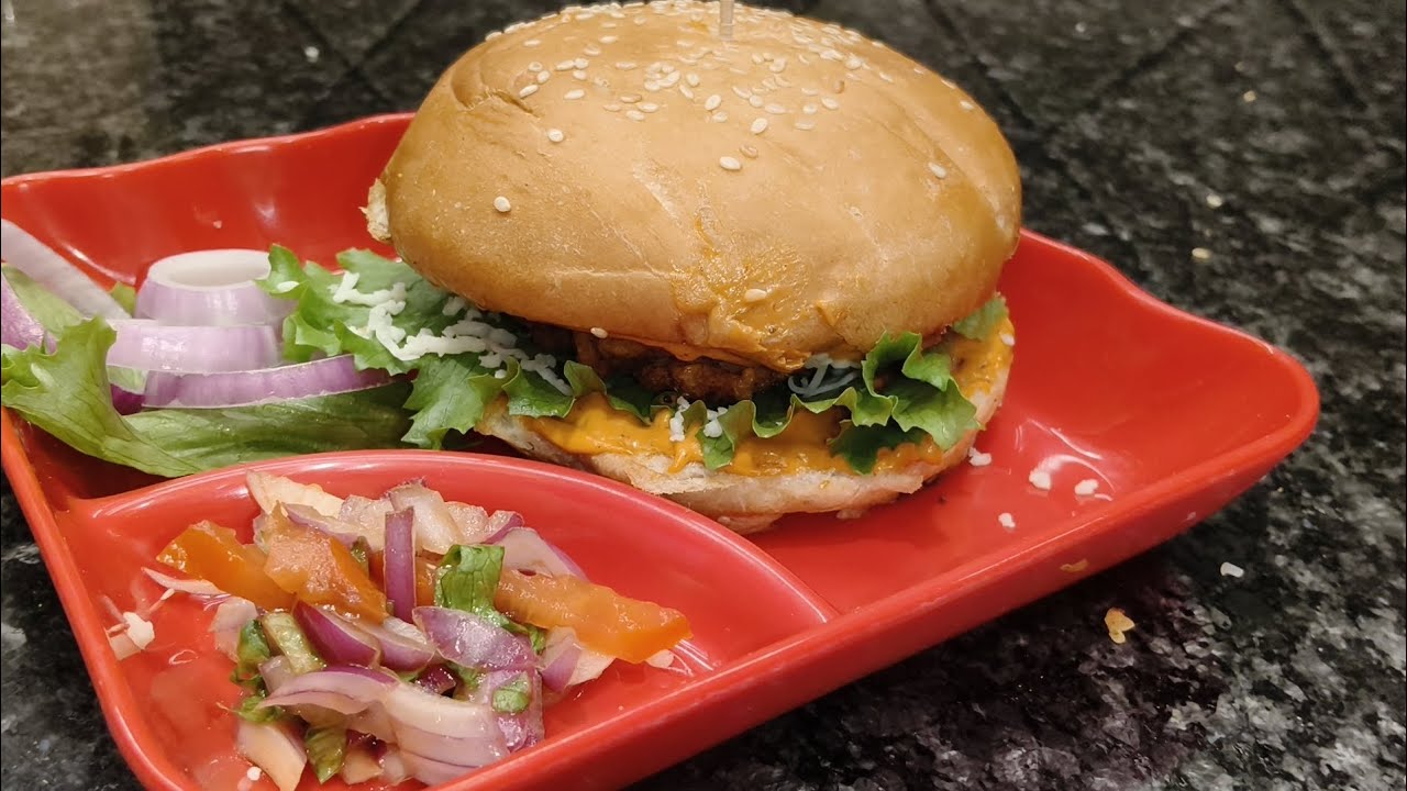 Super easy chicken burger juicy & cheesy #chickenpattyburger #chickenburger #chickenburgerpatties 