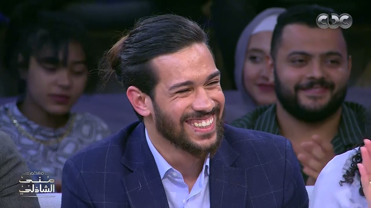 والدتي كانت بتقول لي نفسي أشوفك مع منى الشاذلي.. كروان حجاج بطل 
