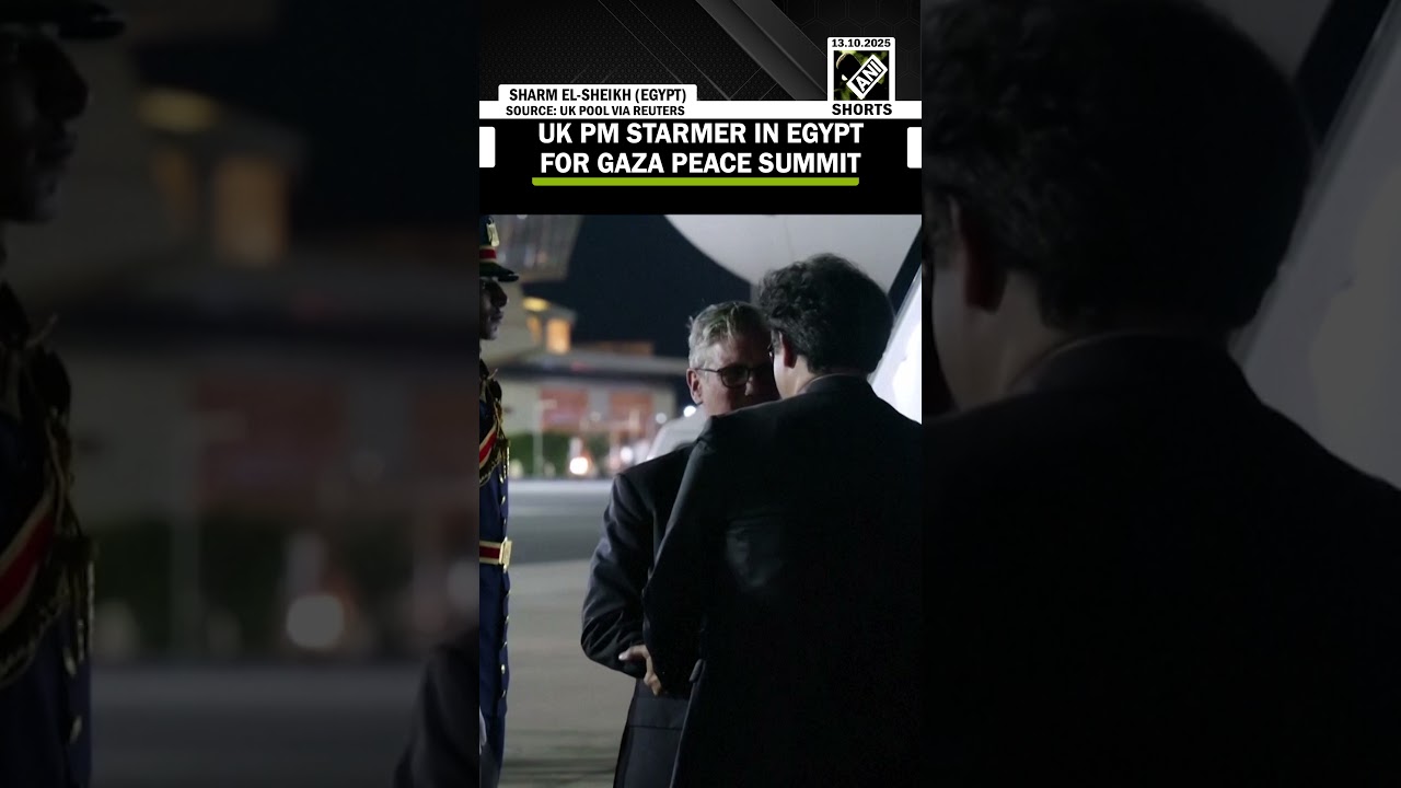 British PM Keir Starmer arrives at Egypt&rsquo;s Sharm El Sheikh Int Airport for Gaza peace summit