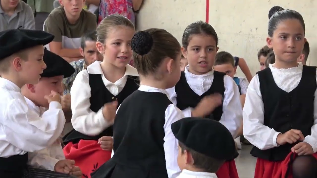 Bestak 2025 Etxalar | Dantza saioa