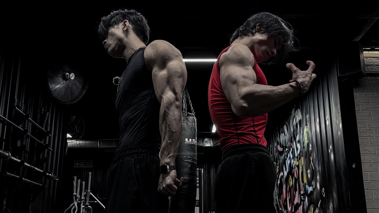 FIRST HINDI VLOG | DEV X ALEX | ARM & SHOULDER WORKOUT