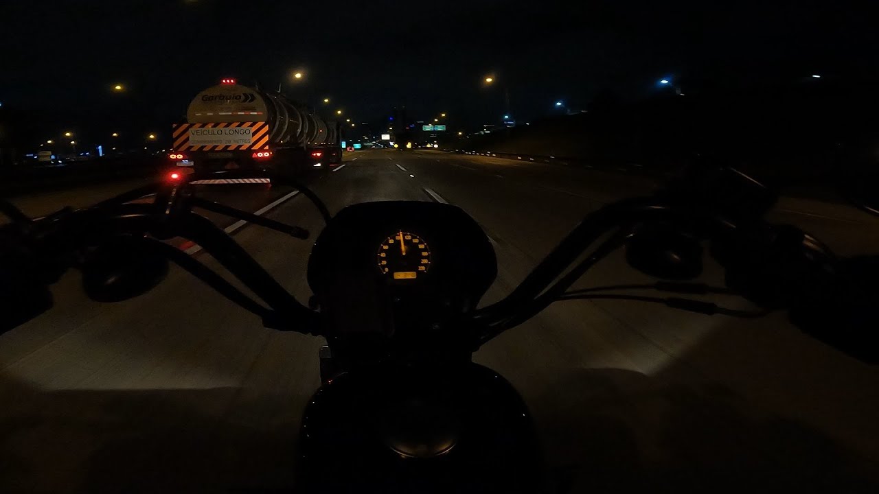 VISP 1 - Harley Davidson Sportster na Estrada &agrave; Noite
