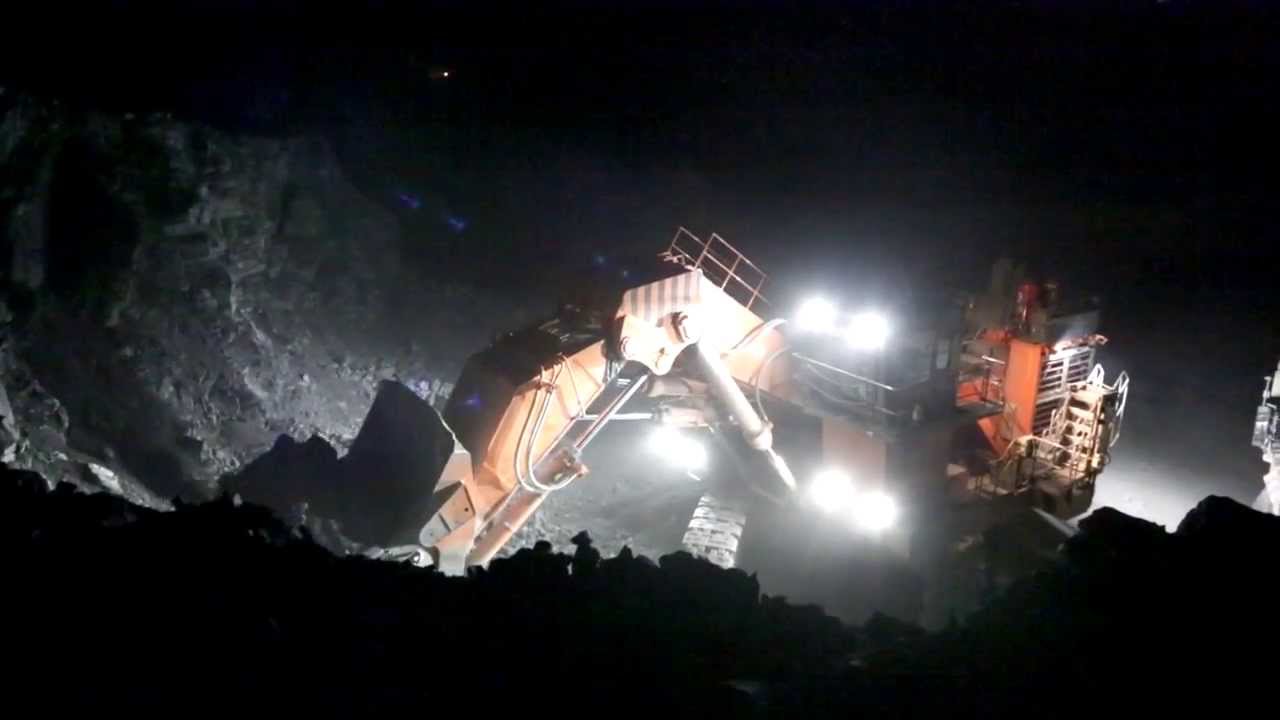 Hitachi EX3600-6 mining excavators at Kumtor Mine, Kyrgyzstan -HD-