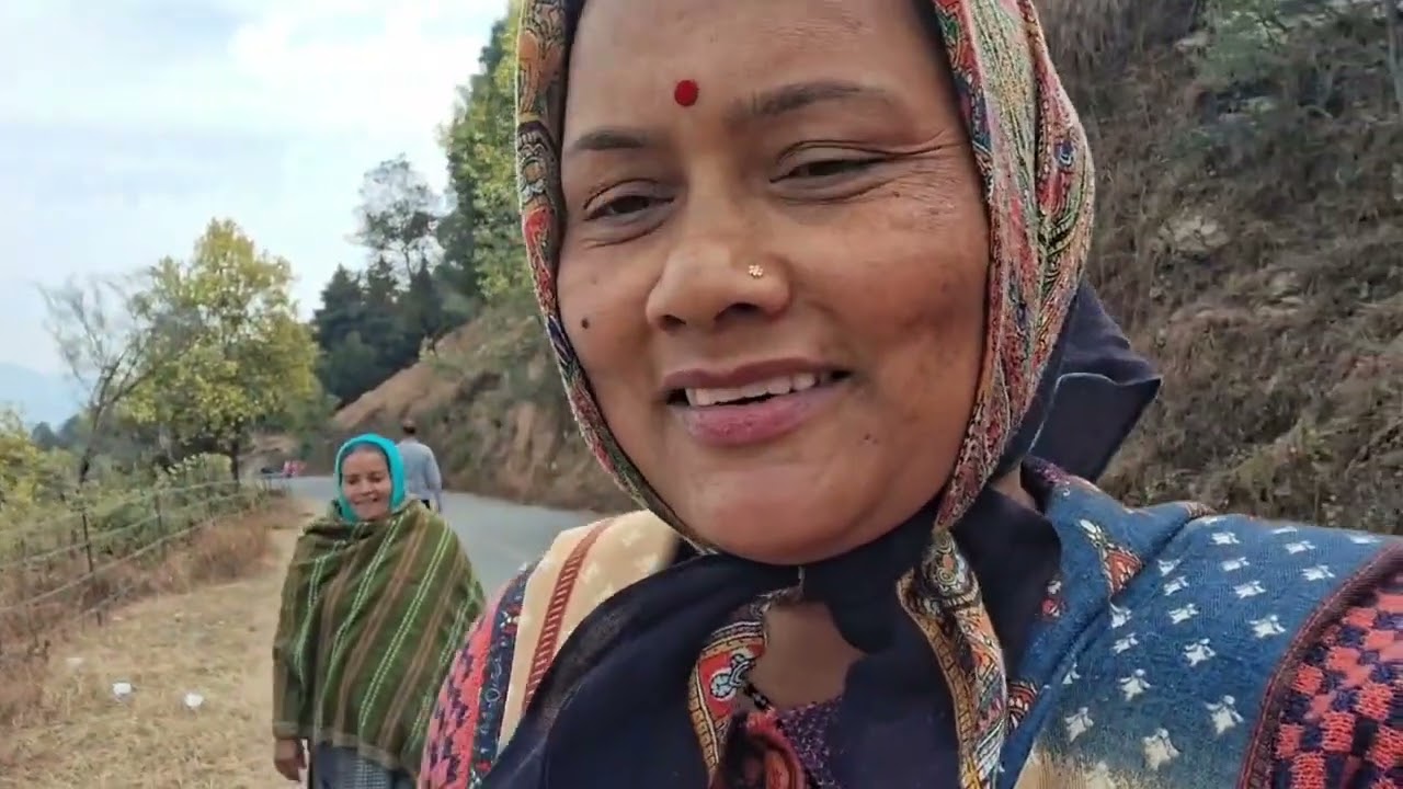 आज बनाई भट्ट की चड़कानी 🍲😋 || PAHADI LIFESTYLE VLOG || RENU BHANDARI VLOGS