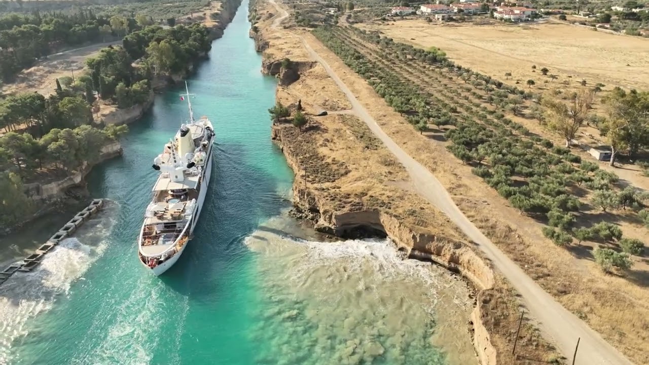 CHRISTINA 'O IN CORINTH CANAL