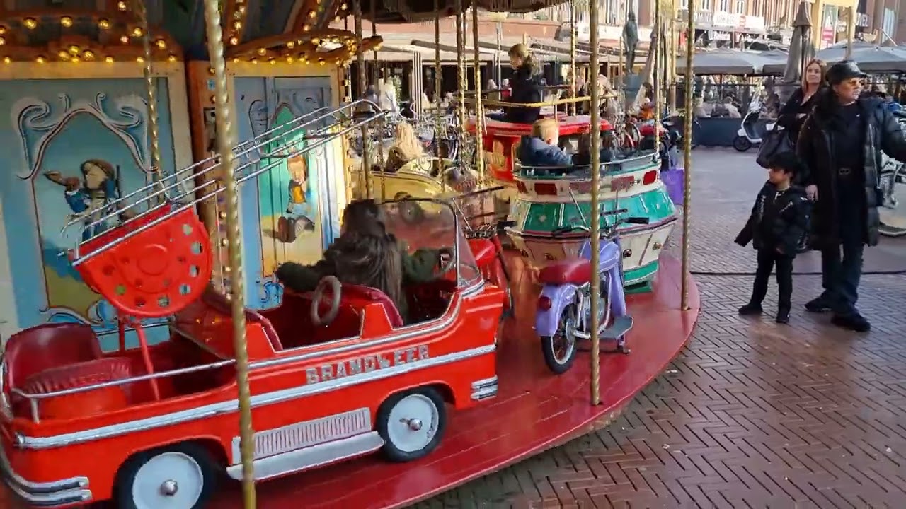 Draaimolen Markt Eindhoven 2022