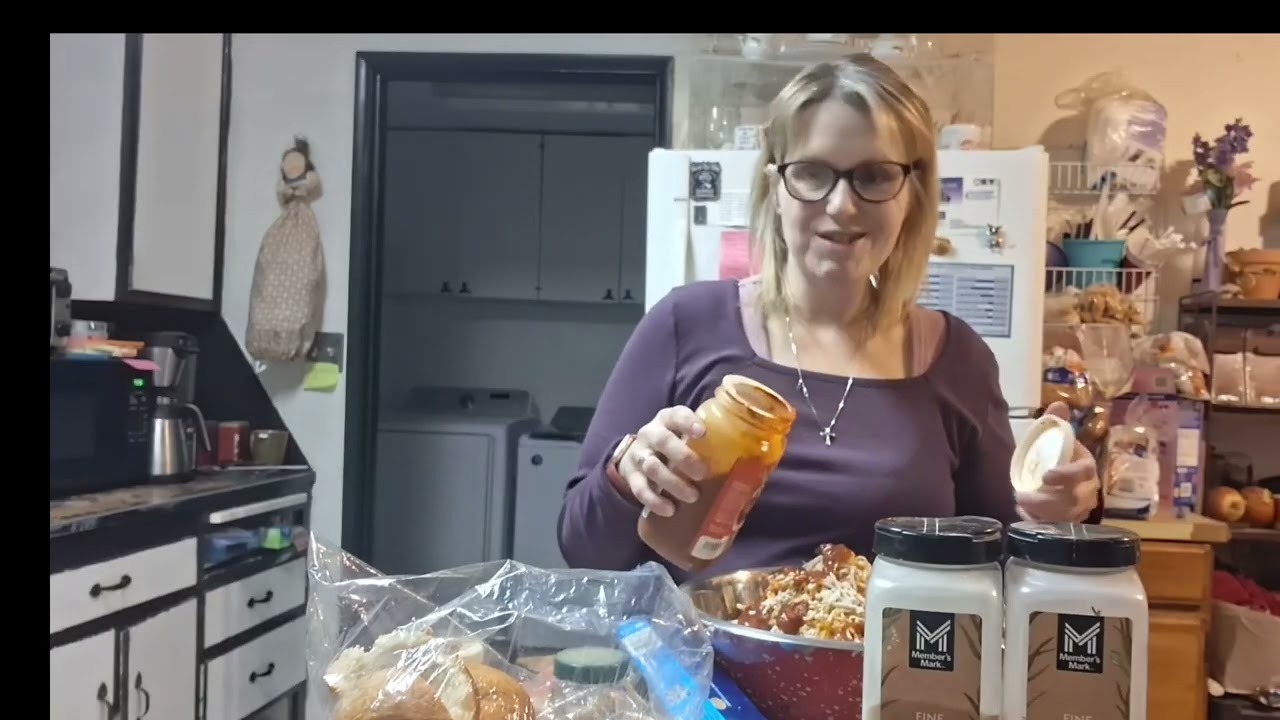 Cook with me- Easy Stuffed Rolls.