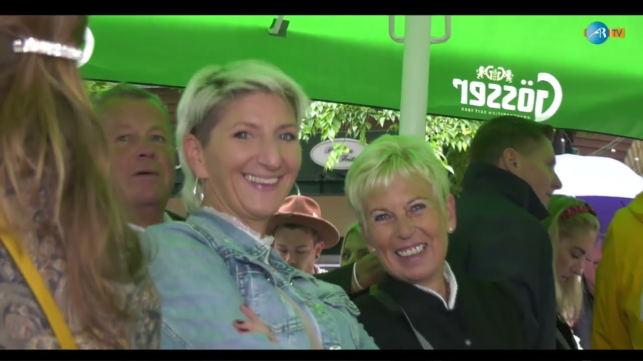 AR-TV bei der Eröffnung der WIENER KAISER WIESN 2025 , Moderation Alexander Ribisch