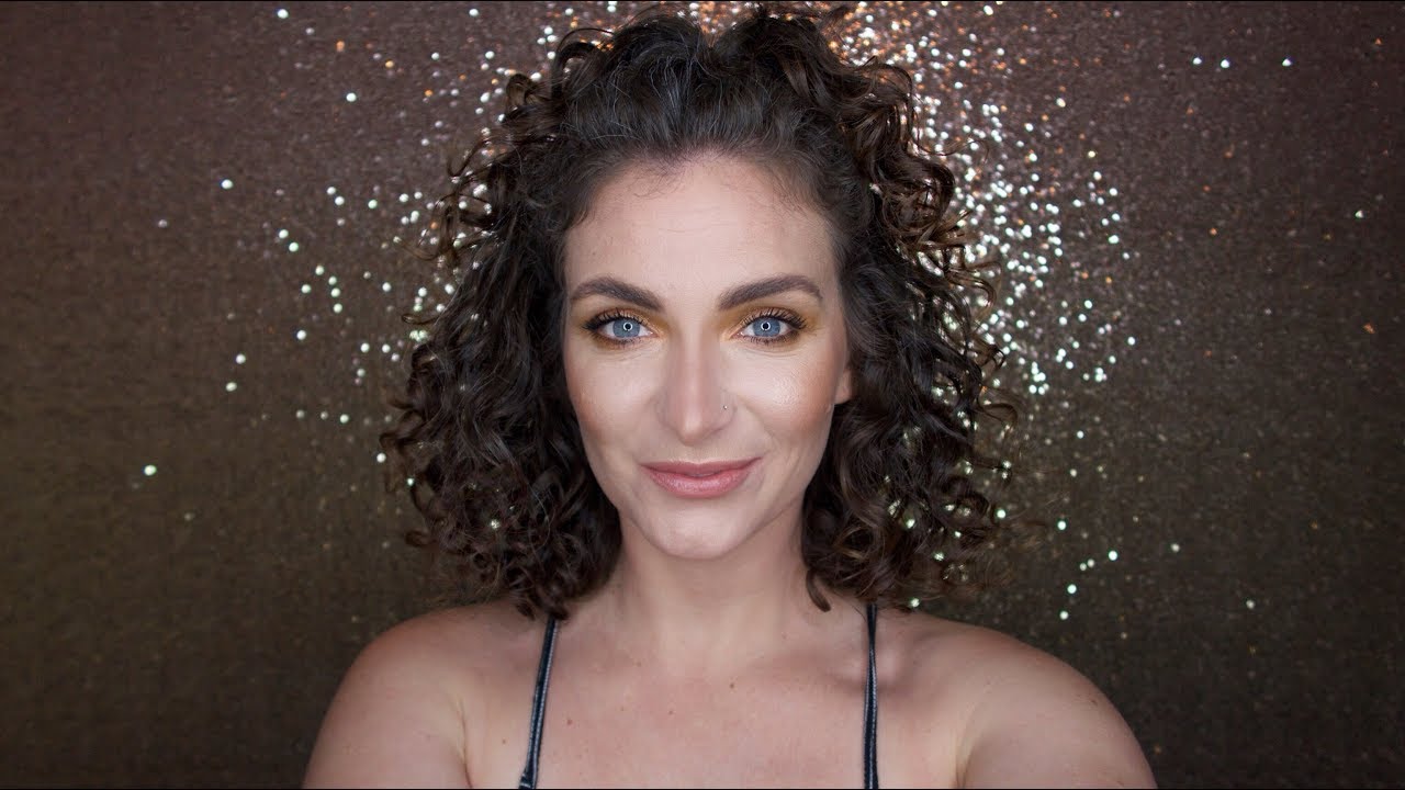 9 EASY Hairstyles for Wavy Curly Hair