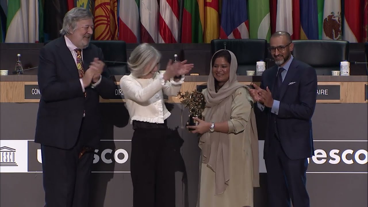 Global Teacher Prize 2023 Ceremony Winning Moments | Stephen Fry