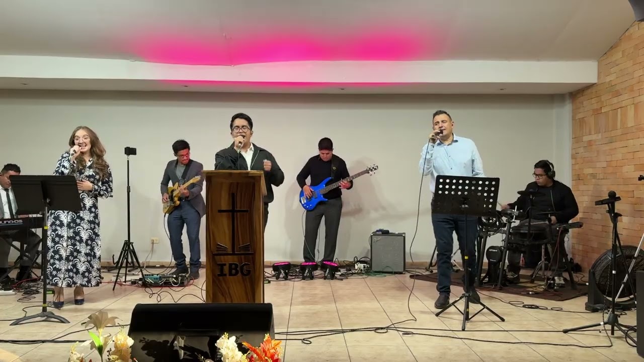 Bueno es Alabarte - El es el Rey