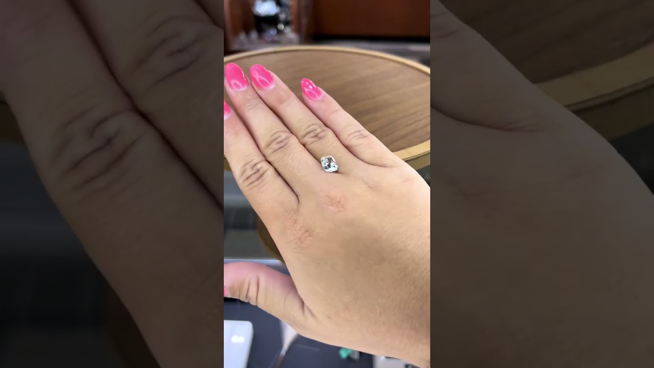 Stunning! #ringdesigns #jewelrybusiness #jewelry #jewelrytiktok #computeraideddesign #engagementring