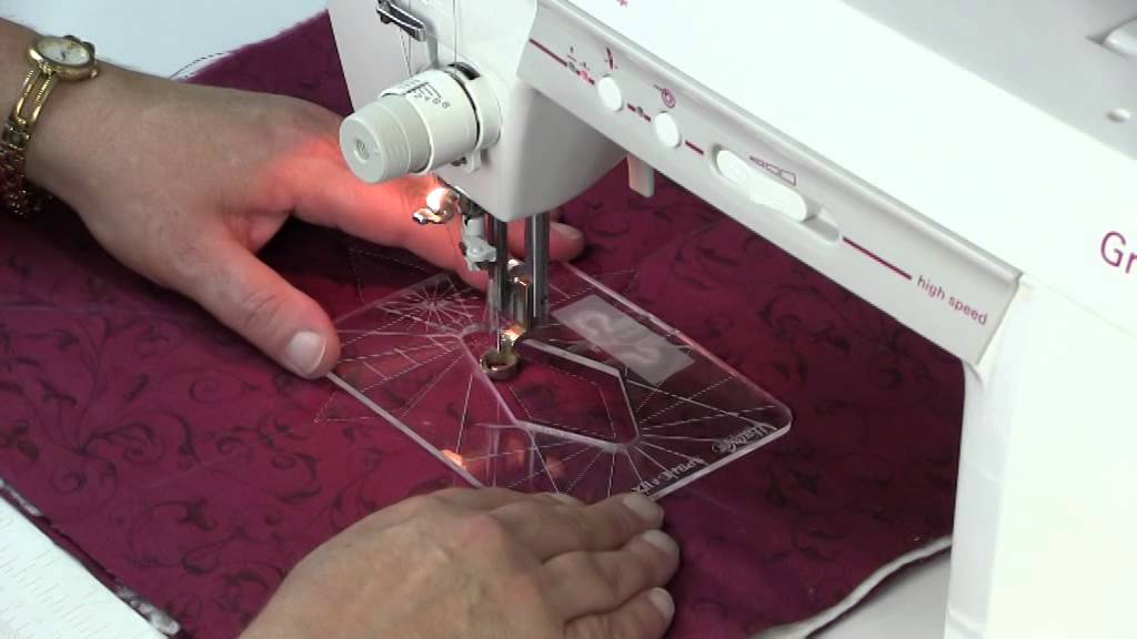 Pfaff Grand Quilter using templates