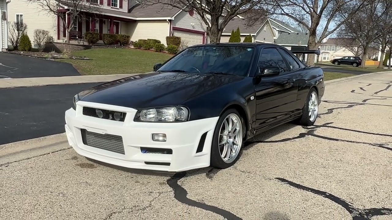 R34 Nissan Skyline GTT Updates: Nismo Z Tune bumper on and Crank Motorsport Vspec seats