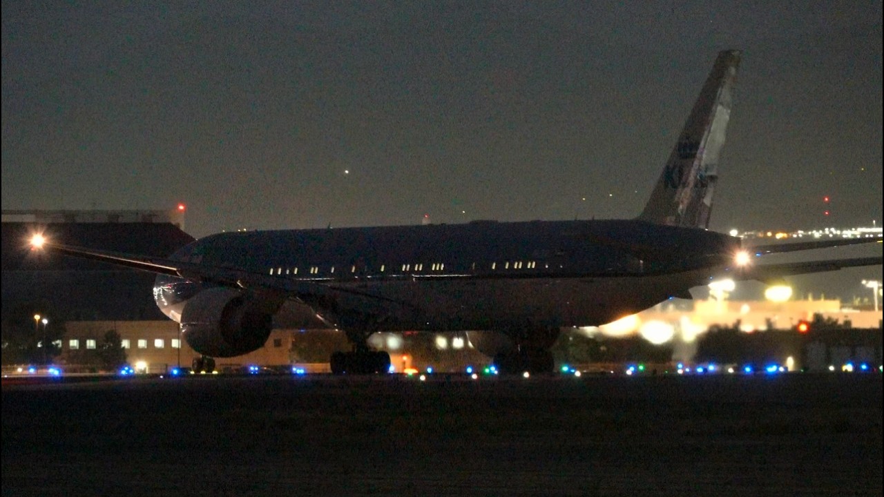 Plane Spotting | KLM Boeing 777-306(ER) Salt Lake City Night Takeoff - SLC → AMS - August 6, 2025