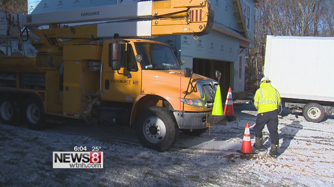 Staying safe when working outside in extreme temperatures
