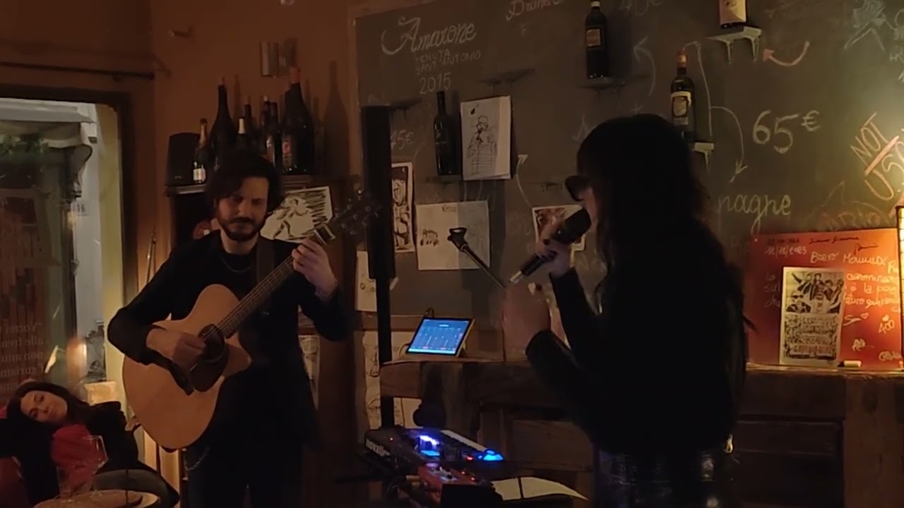 Elena Sanchi - Un sorriso dentro al pianto (cover si Ornella Vanoni) @enotecaquattrocento