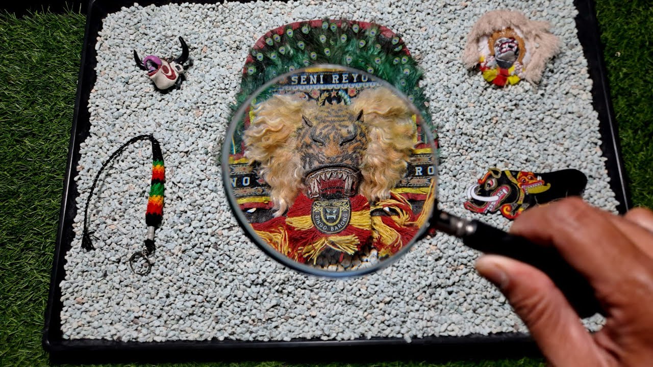 MENCARI MINIATUR BARONGAN DIDALAM PASIR