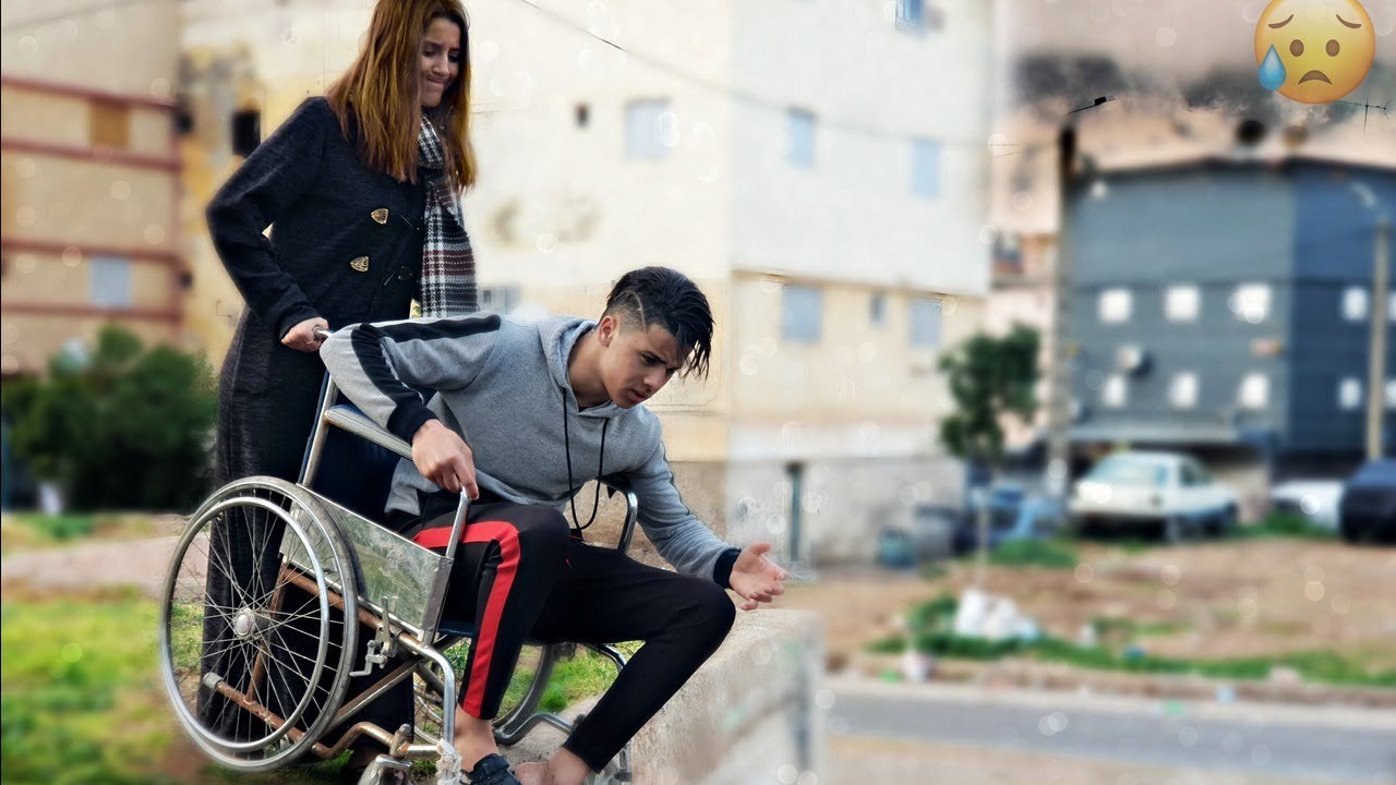 استهزأوا به لأنه معاق و رغم ذلك...كانت الصدمة (فيلم قصير)