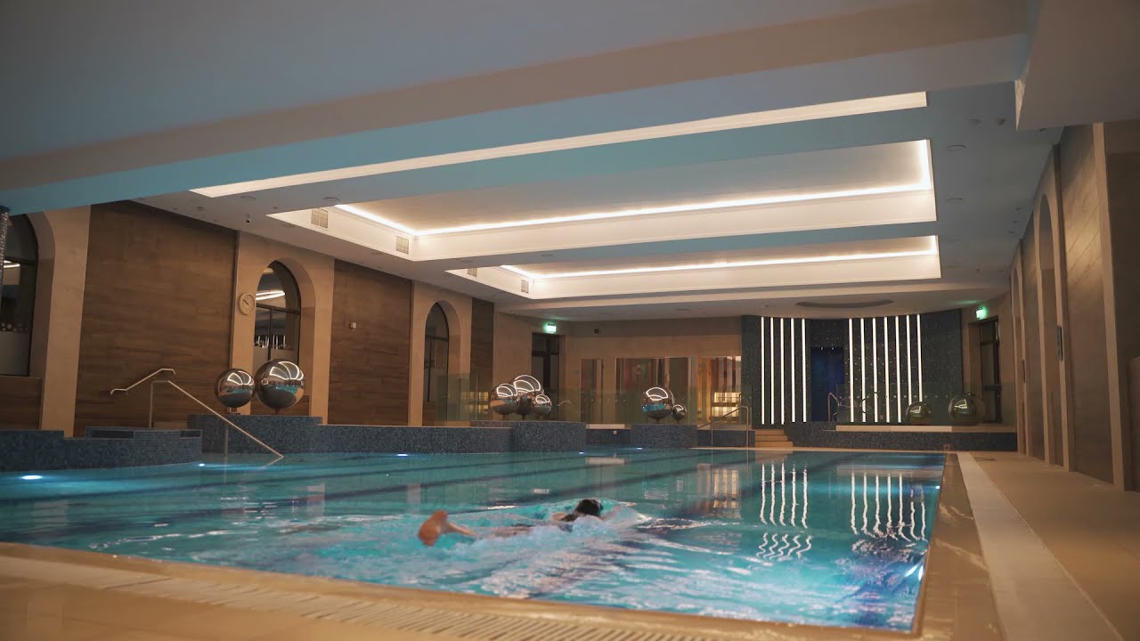 The Castlecourt Hotel