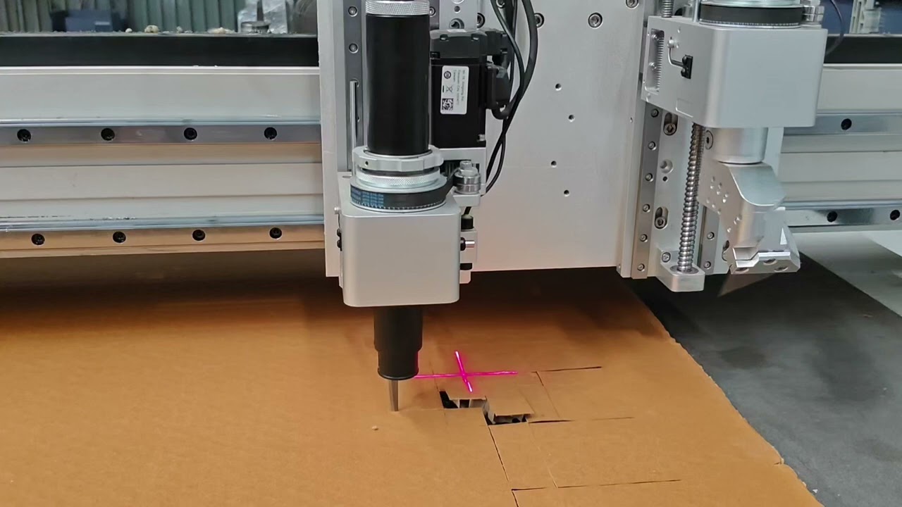 CNC DIGITAL KNIFE CUTTING MACHINE