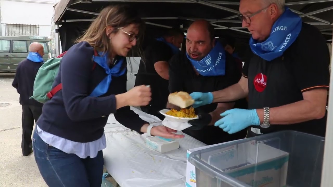 Presentación de la bandera y paellada en Olmedo de Camaces