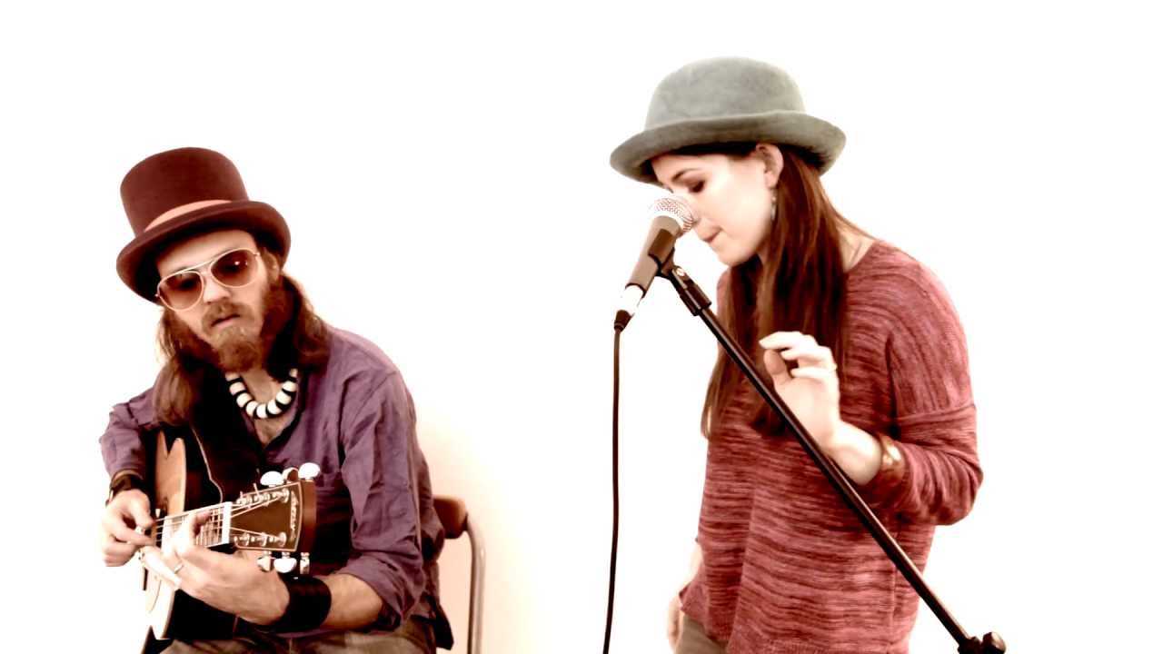 Hilary Thavis & Gaia Groove | Neruda Blues