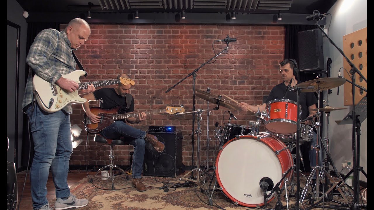 The Glen Parish Trio Play live In the Studio Space In Time
