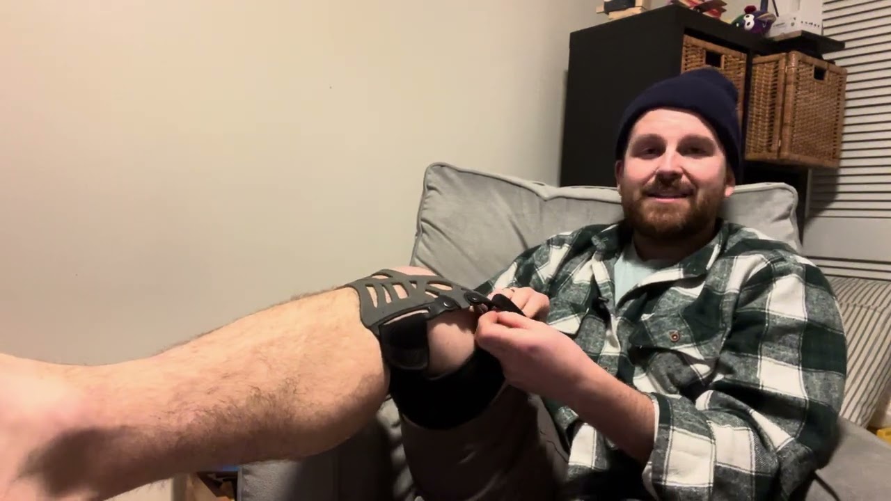 9￼ year review of the DonJoy Reaction Web Knee Support Brace