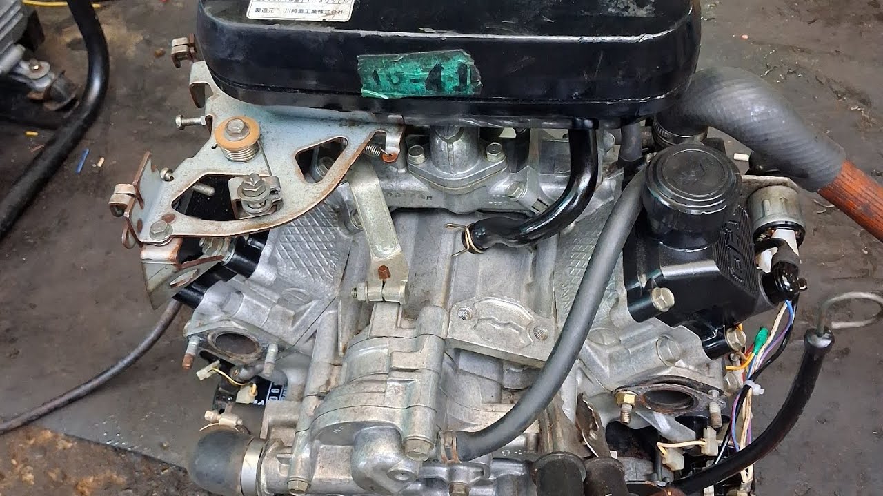 May xăng kawasaki 2 may 16 hp ,tôc hon 4000rpm ,tet chay bao bôc ,gia bao re ,ba con oi 😋😋😋