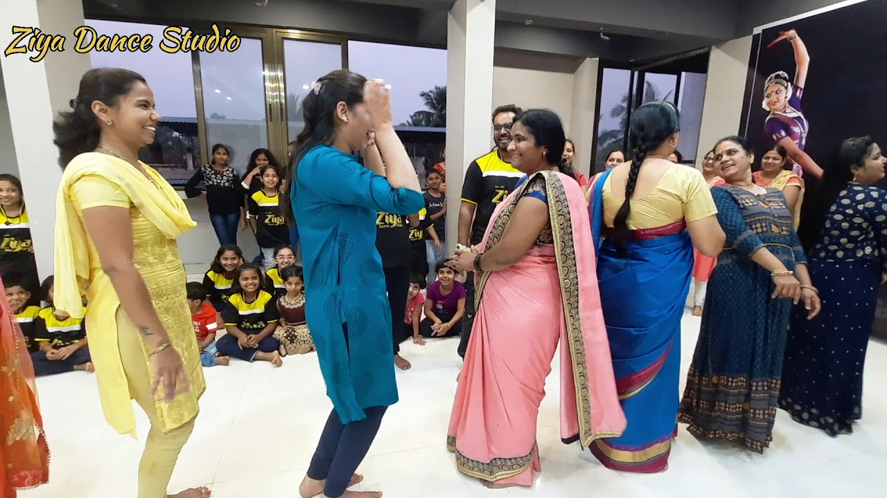 Womens Day celebration | Pass the Action game @ Ziya Dance Studio | Funny video