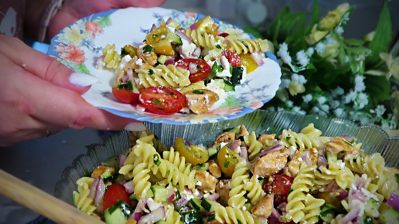 Летний салат с макаронами