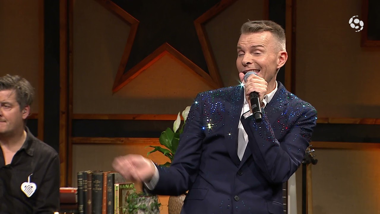 Það er komin Helgi - Helgi, GDRN, Jón Jónsson, Páll Óskar og Salka Sól - Vertu þú sjálfur