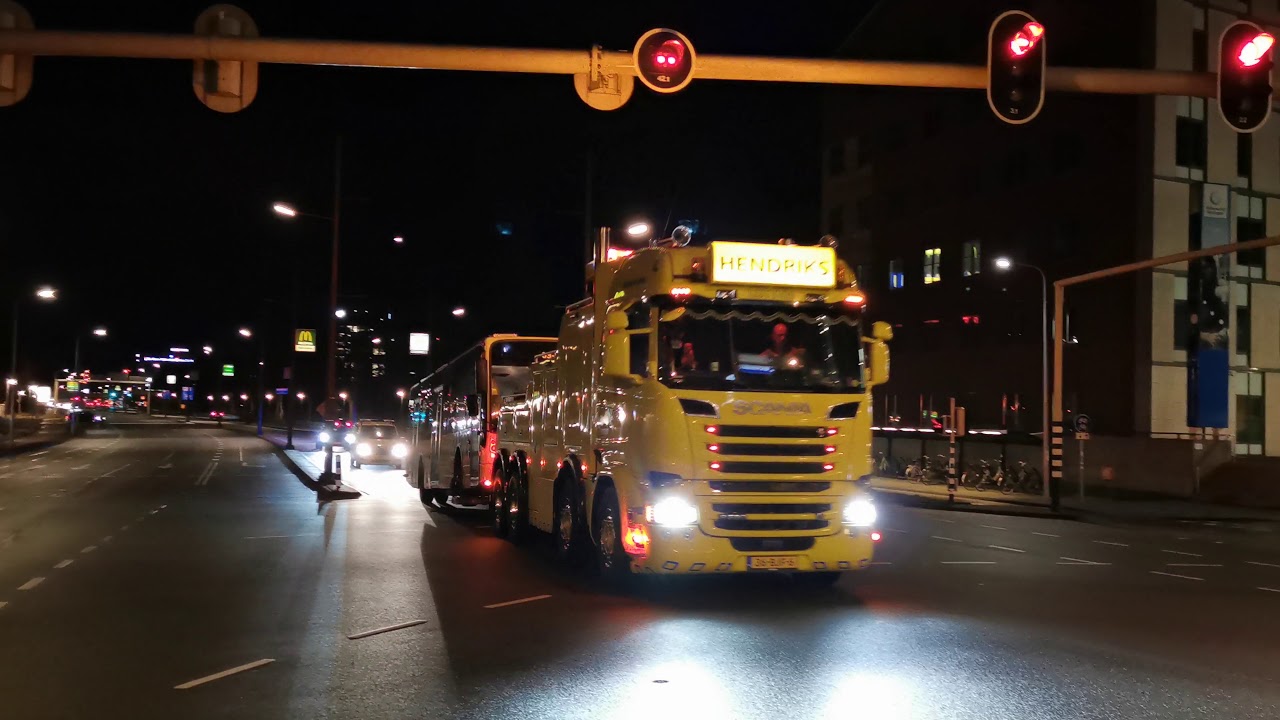 *Uniek* GGB Behandelbus 03-598 op sleepwagen naar UMCG