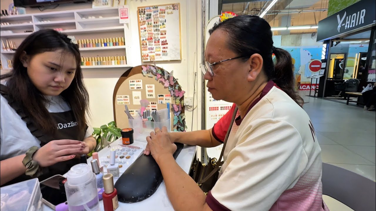 MOMMY DOLIA BUAT PEDICURE DAN PERJALANAN KA BINTULU BERSAMA GENG YOUTUBER