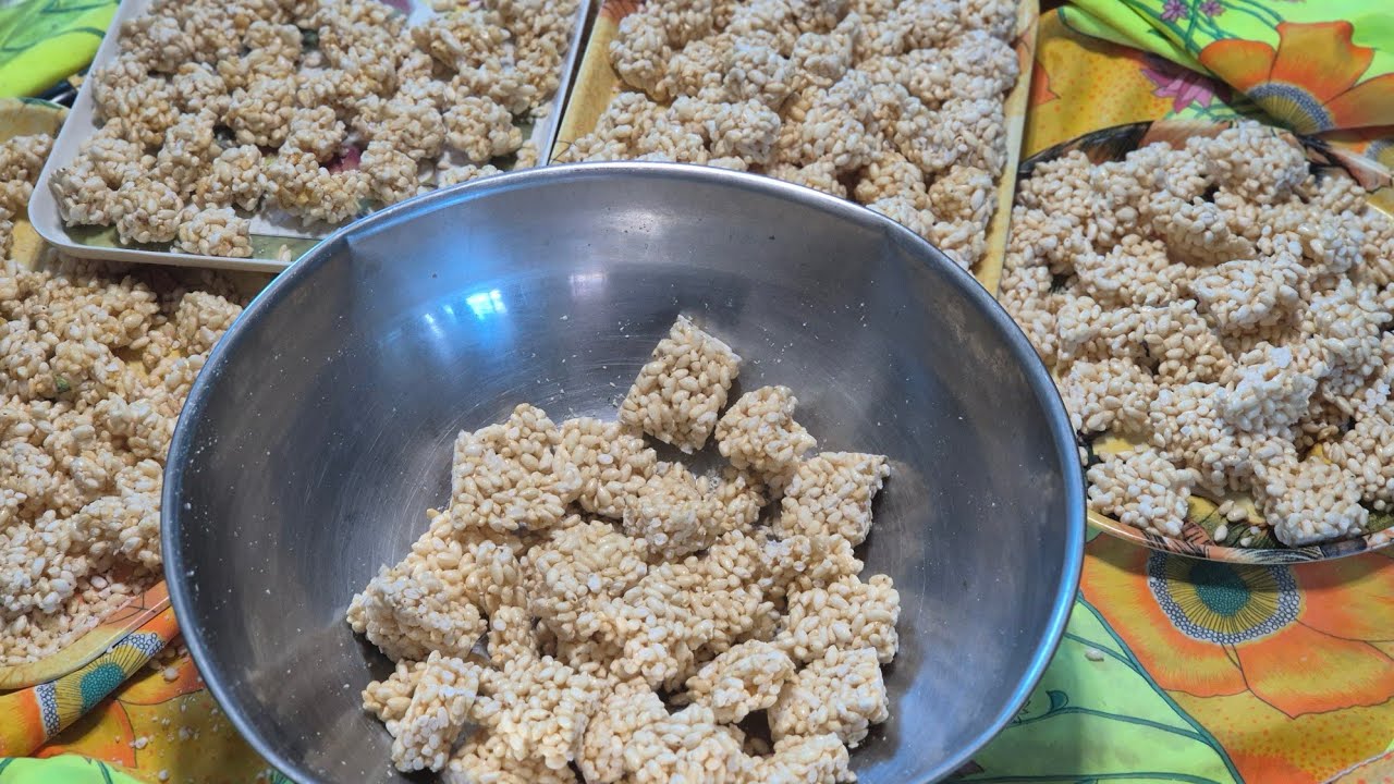 산골할매🤗쌀튀밥🍚강정 만들어 바삭바삭 입에서 살살 녹아요 😋 옛날엔 질금도키워 🤤 가마솥에서 엿도고고 조청도하고 집에서 만들었지요 쟁반에 다가 펴서 썰던지 똥글똥글 뭉처요 🤣🤤🤩