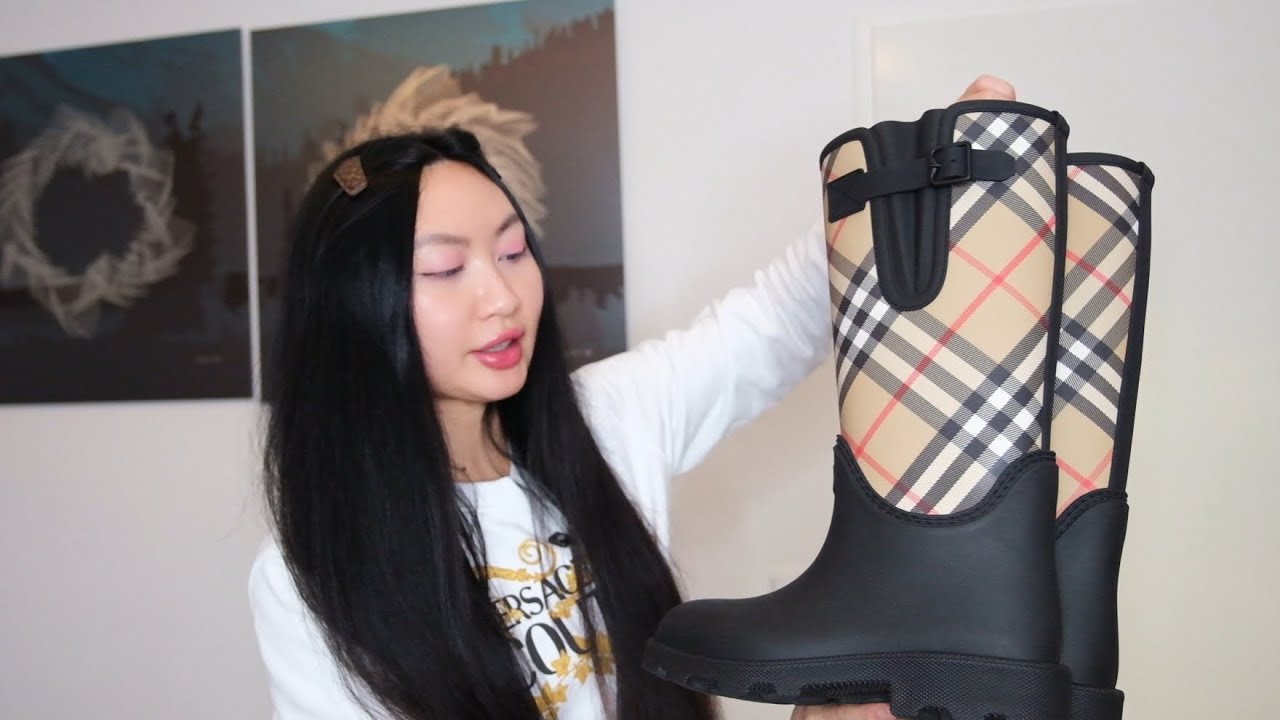 Распаковка резиновых сапог Burberry Marsh Stamp High Boots.