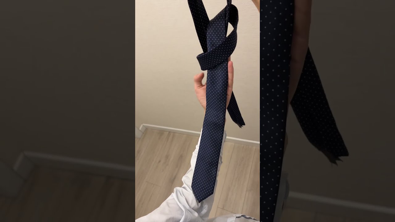 How to tie a tie