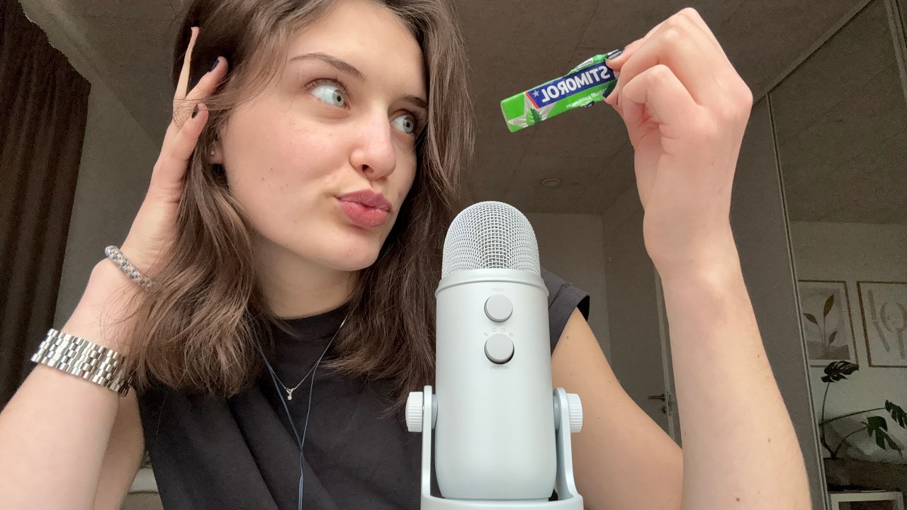 ASMR | Ramble, Mouth Sounds, Inaudible. (Gum)