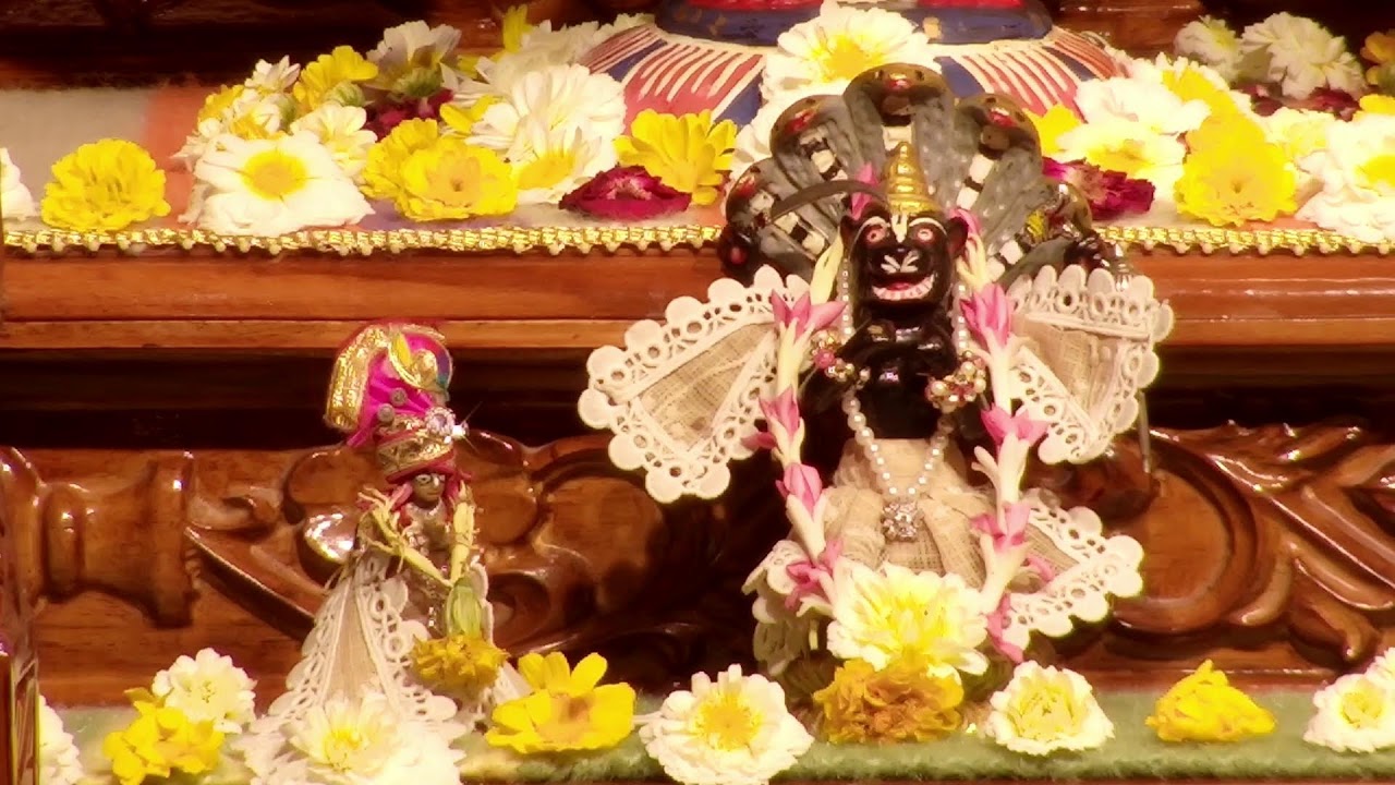 LIVE ISKCON Govardhan || Gaura Ārati 
 09-03-2026