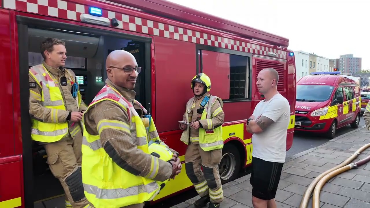 London fire brigade 15/20 pump fire new cross road. 20 8 25