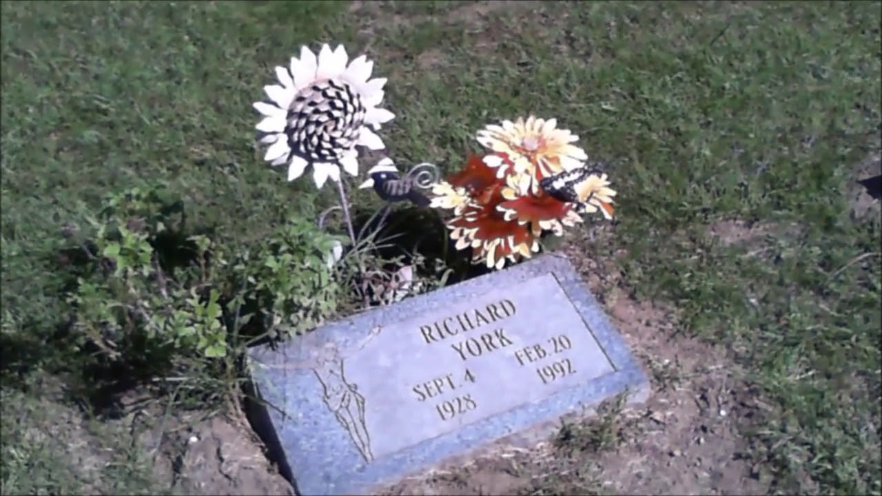 Dick York Gravesite