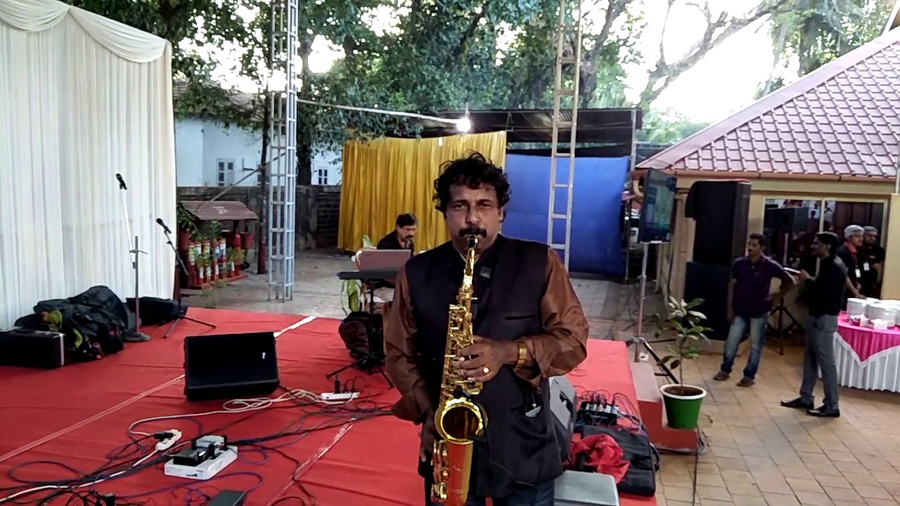 Ragam Orchestra Live    Jayan Eeyyakkad On Saxophone