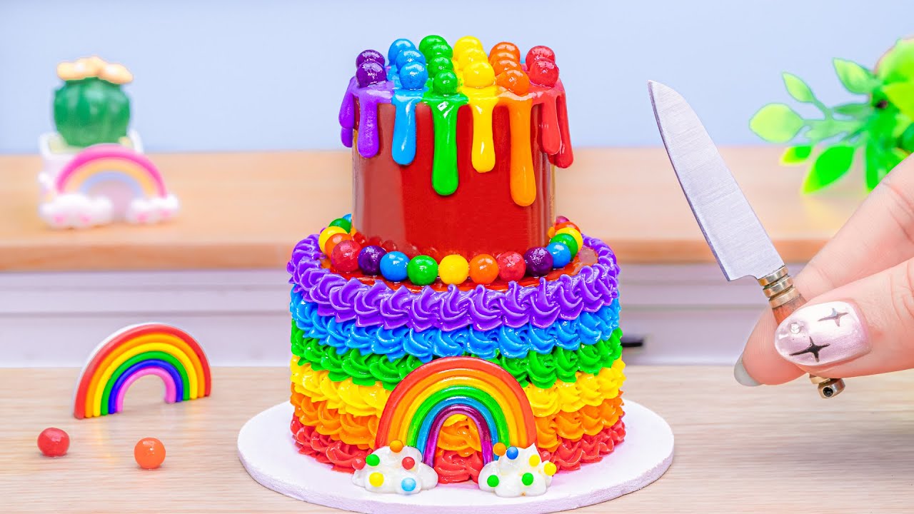 Миниатюрный двухъярусный торт &laquo;Радужная любовь&raquo; с масляным кремом 🌈 Удивительный двухъярусный тор...