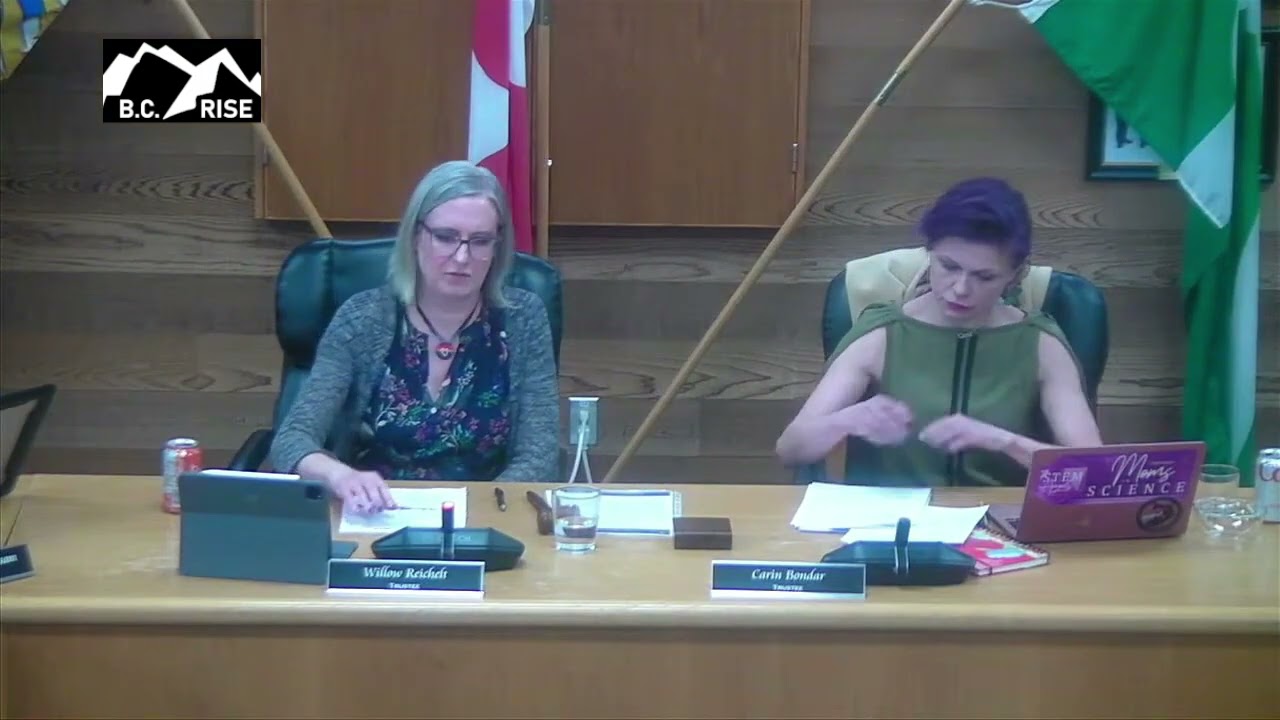 Chilliwack SD 33 wants to keep secrets from parents but wants parents to trust them
